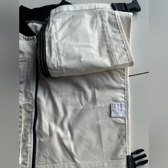 ‼️Zip up Solid Vest Sexy Buckle Font Sleeveless ‼️Tag says XL but feet Small‼️ - Picture 4 of 5